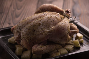 Poulet entier, volaille, Maison Steffen boucherie Luxembourg